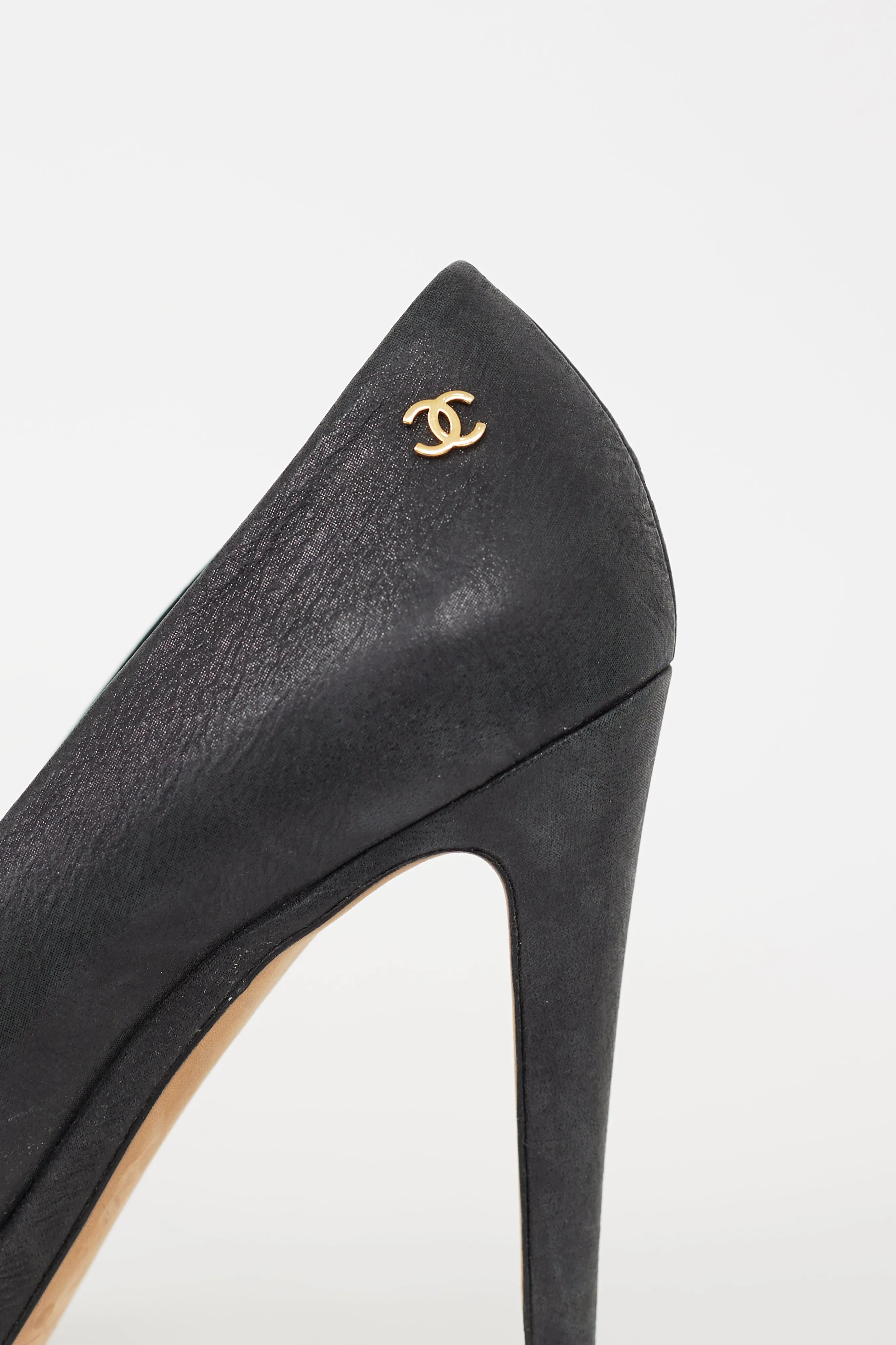 Cruise 2015 Black & Gold Sparkly Leather Heel