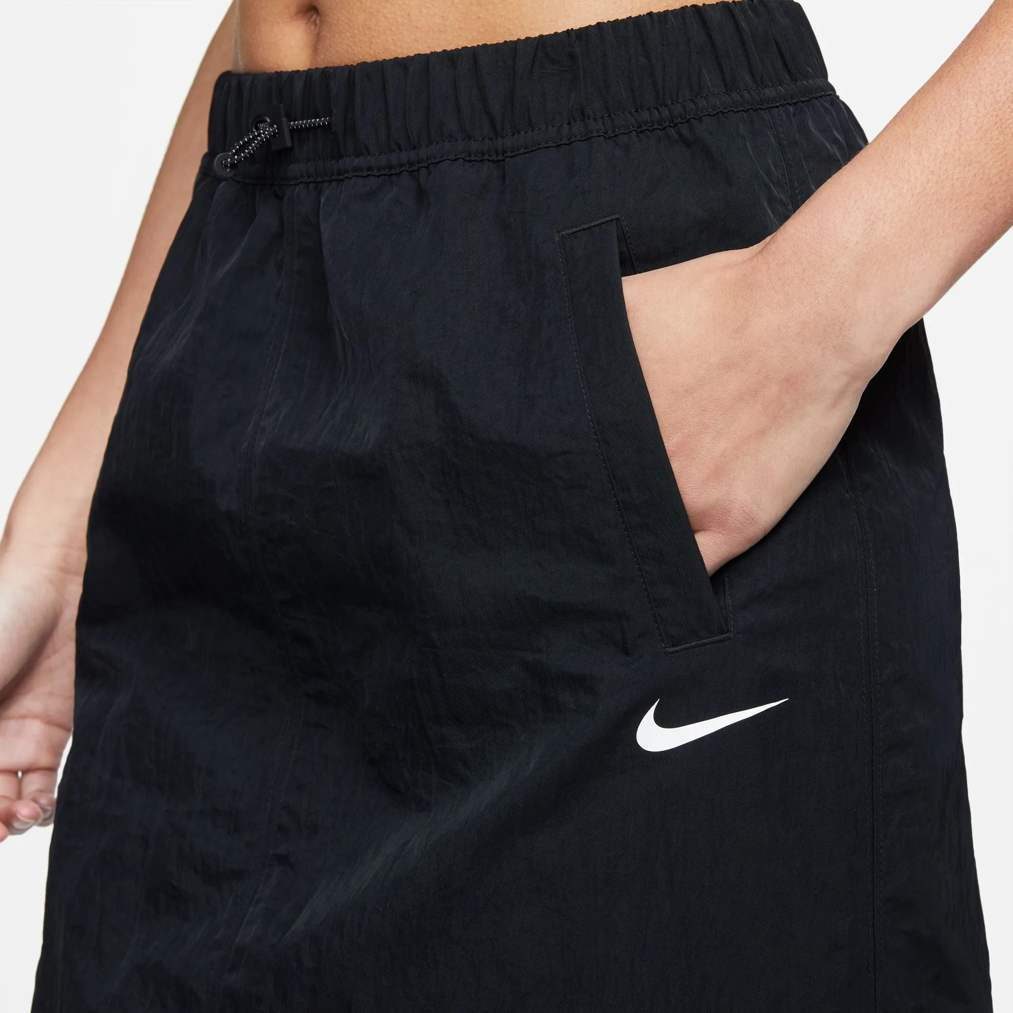Nike Women's High-Waisted Woven Skirt