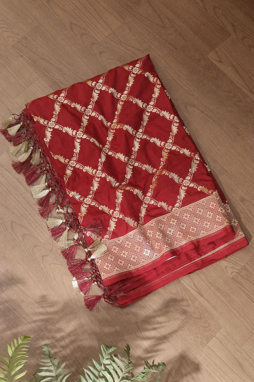 Timeless Elegance: Red Banarasi Silk Dupatta